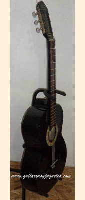 Guitarra económica modelo GTE sin curva de Paracho Vista 12